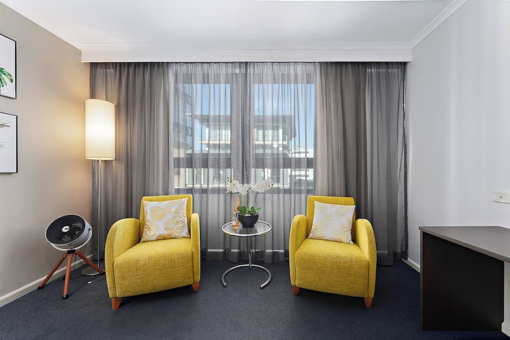 1 Valentine Ave, Parramatta, photo 2
