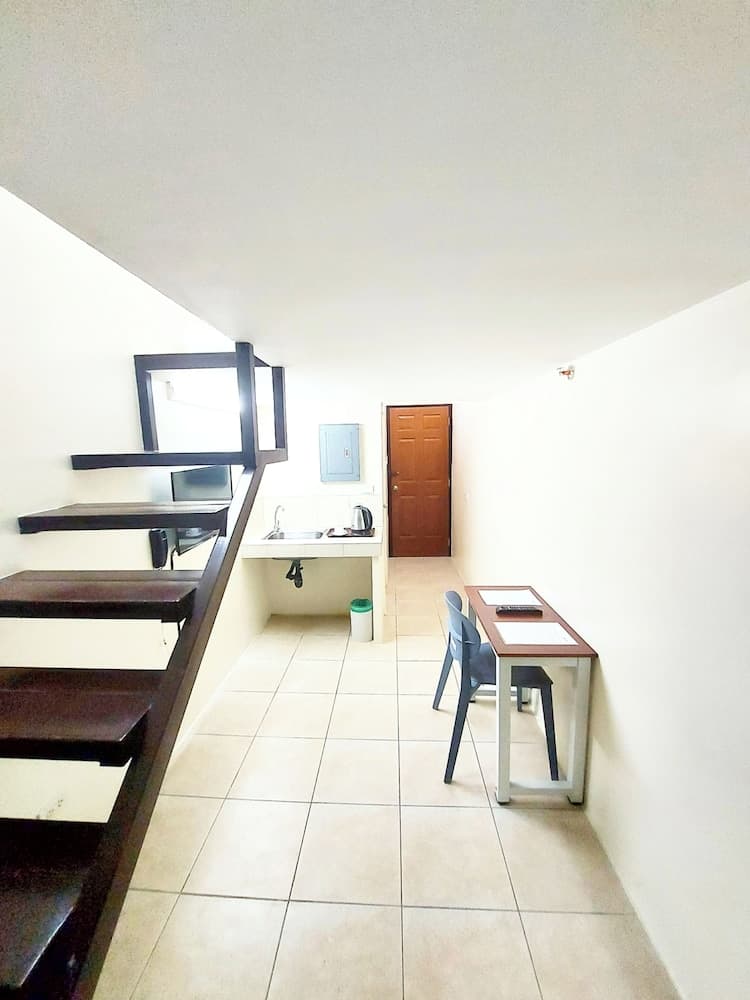 airobedz Manila- A Value Hotel, Pasay, photo 4