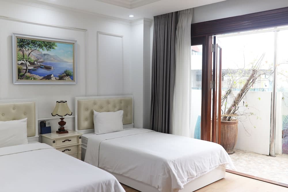 Luxe Paradise Suites Hotel Dich Vong Hau, Hanoi, photo 4