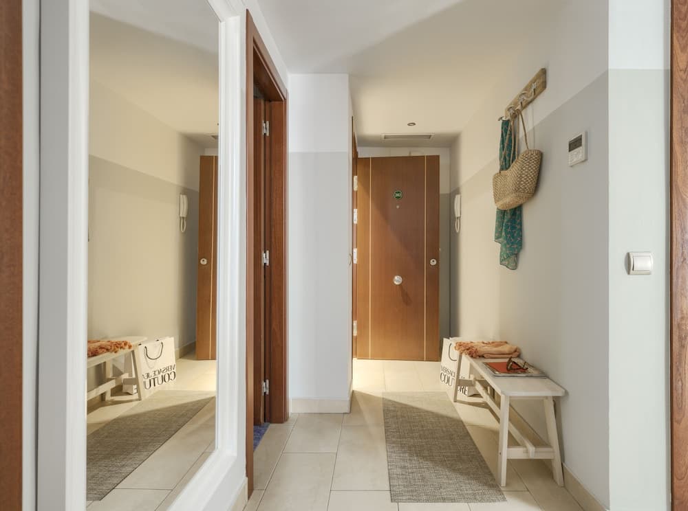 Apartamentos Suites Oficentro Original, Málaga, photo 6