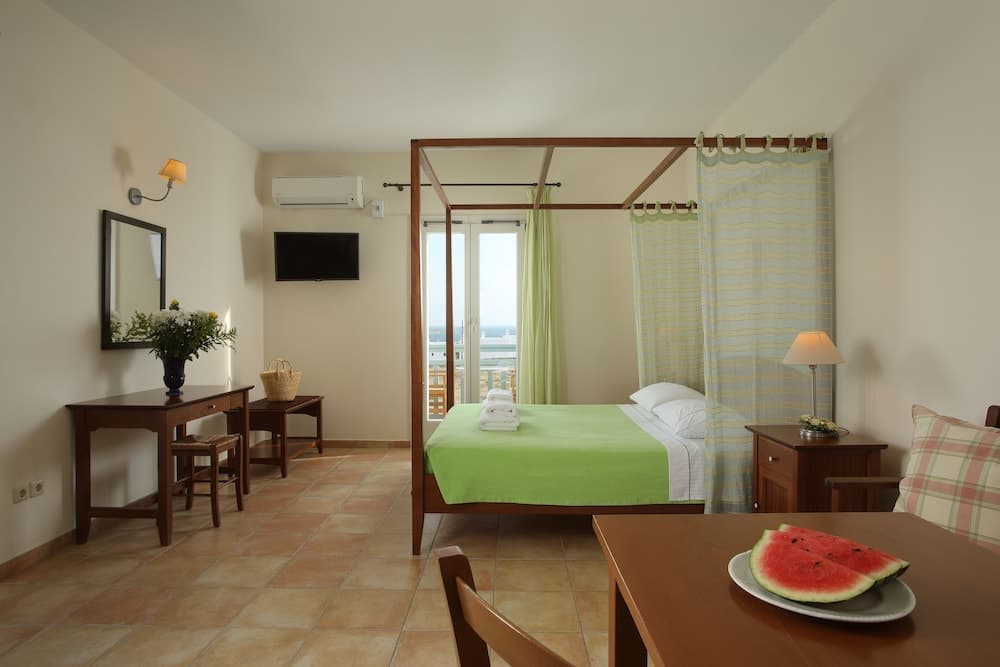 Aeolos Hotel, Naxos, photo 3