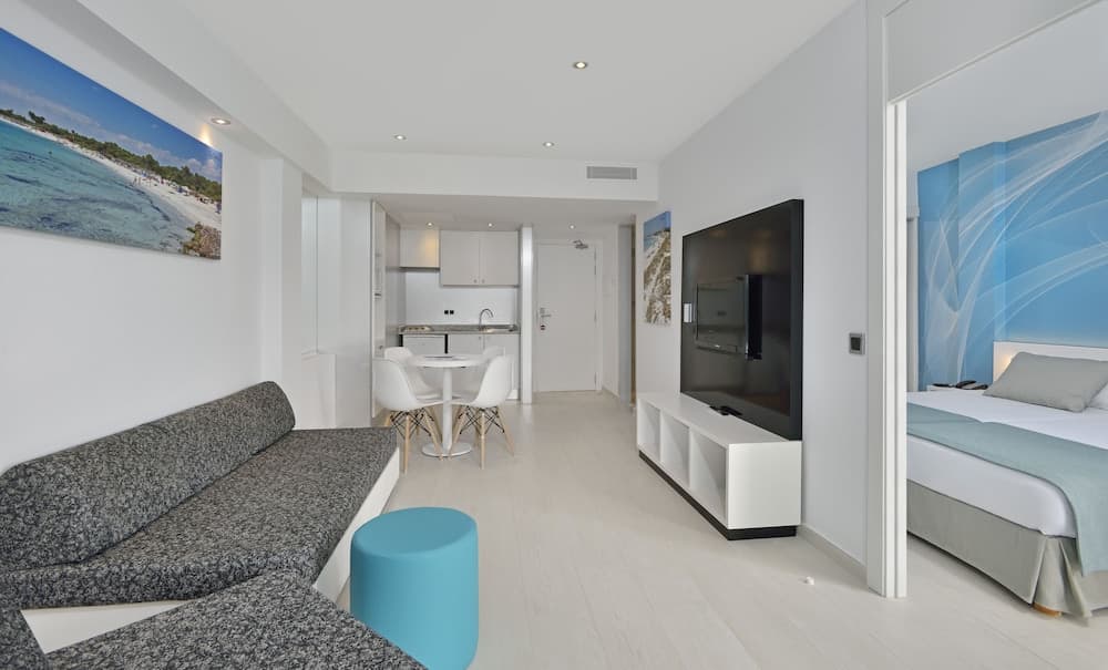 Aparthotel Isla de Cabrera, Ses Salines, photo 5