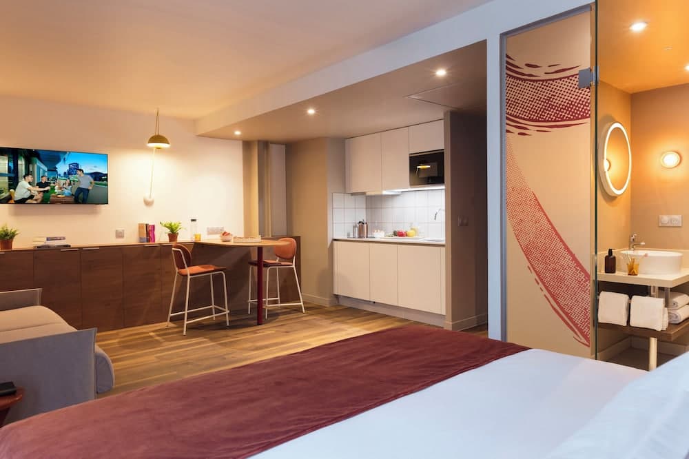 lyf Gambetta Paris, Paris