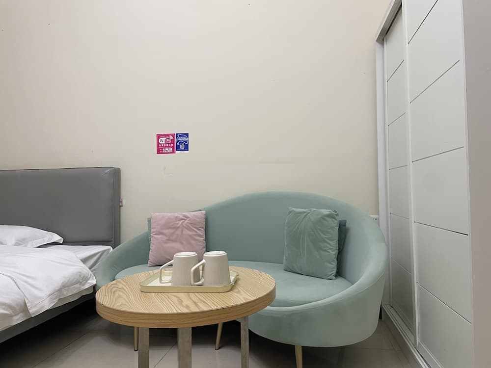 Hotel room at Guangzhou Phantom Oasis Apartments - Canton Fair Exhibition Center