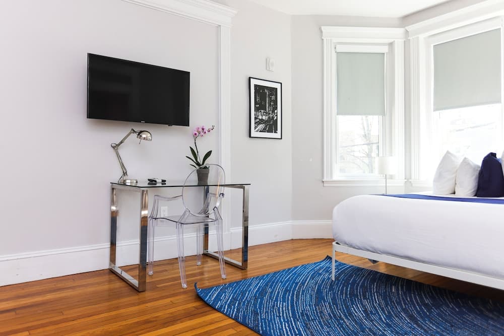 Maverick Suites at 89 Marion, Brookline, photo 2