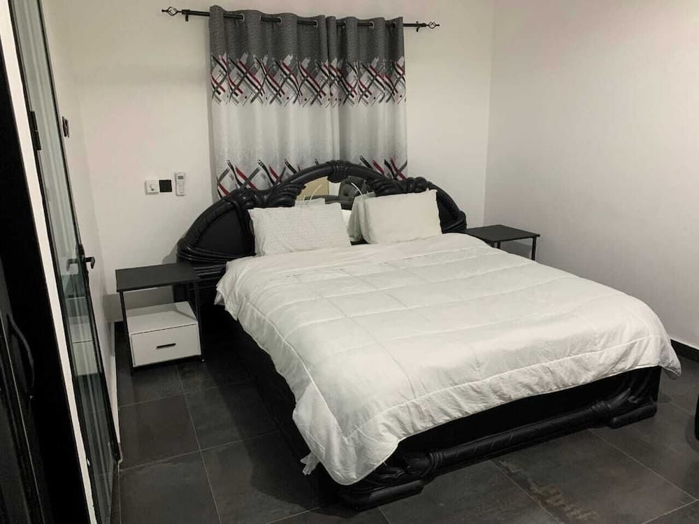 Zab's Suite Hotel, Accra, photo 4