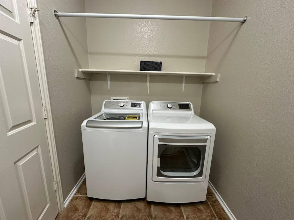 Autin - Family & Groups - Modern Lux, Round Rock, photo 3