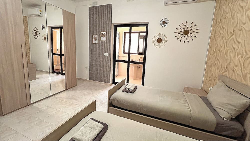 Arzella Apartments, Munxar, photo 4
