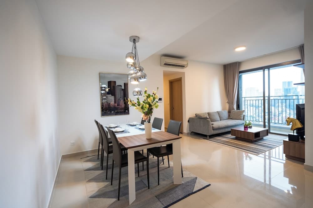 Refined Saigon - Rivergate Apartment, Ho Chi Minh City, photo 2