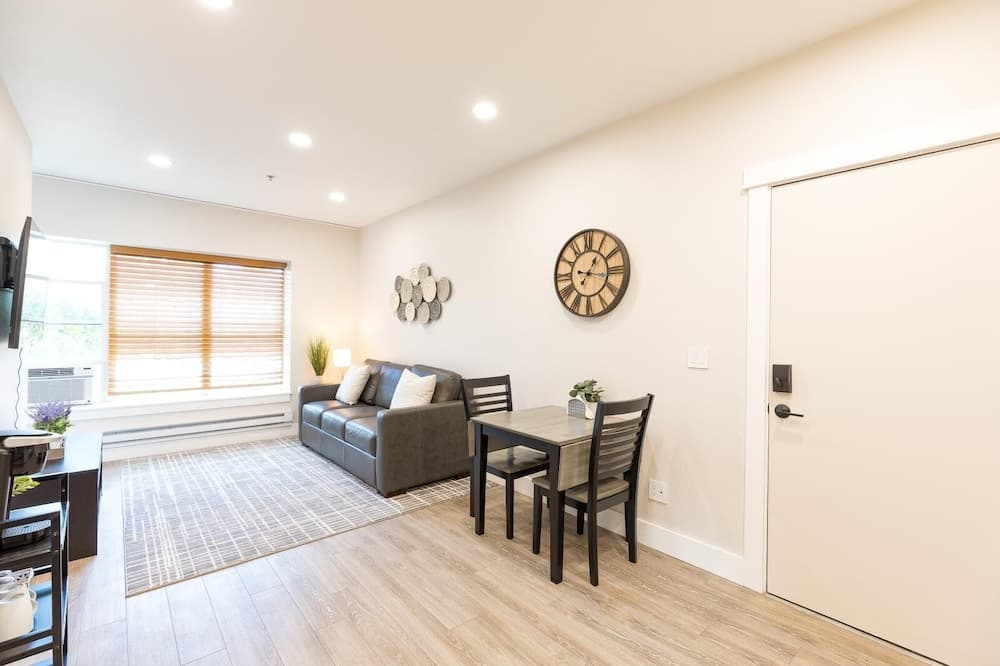 Aisling Suites, Great Falls