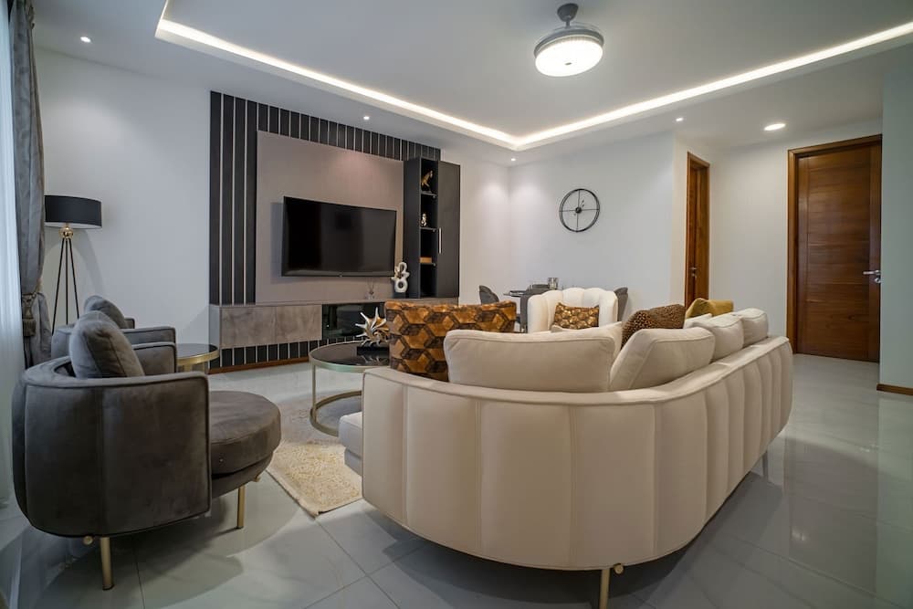 Alexander Palace Hotel Apartment, Amrahia