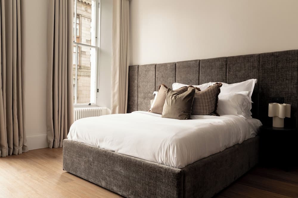 Moment Blythswood Street, Glasgow, photo 5