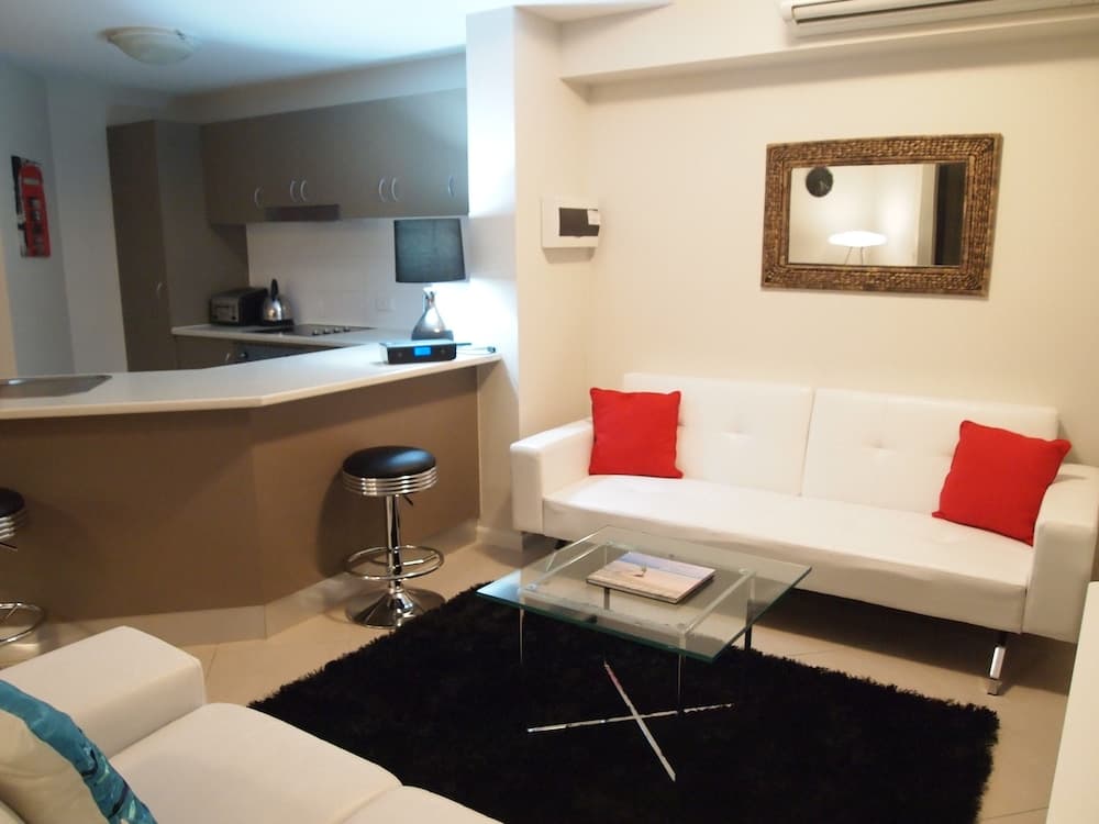 Edge Apartments Cairns, Cairns North, photo 4