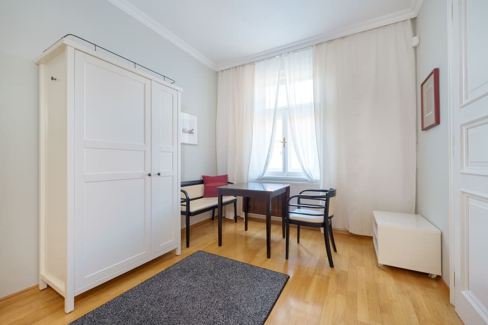 Hunger Wall Residence, Prague, photo 3