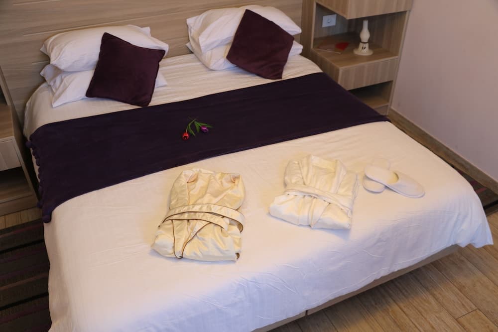 HOtello Guest Suites, Jounieh