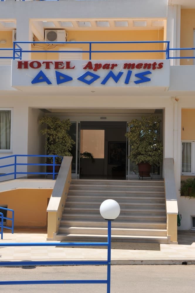Adonis Hotel, Preveza