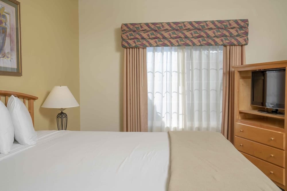 Raintree's Cimarron Golf Resort, Cathedral City, photo 6