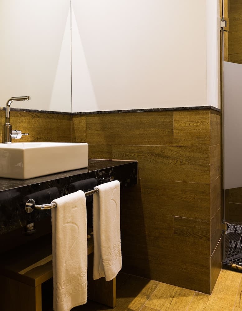 Aguilas5 SevillaSuites, Seville, photo 5