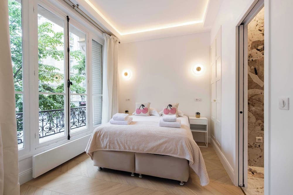 Hotel room at Résidence Paris MOZART