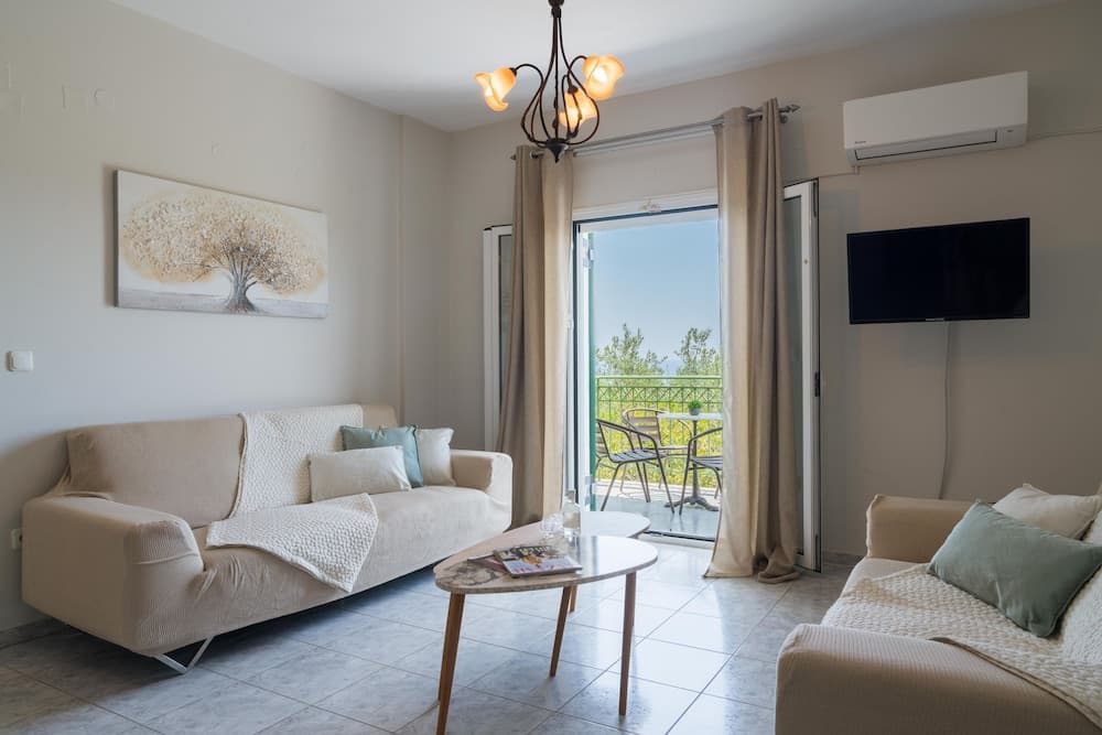 Captain's Apartments in Olive Grove, Kefalonia, photo 4