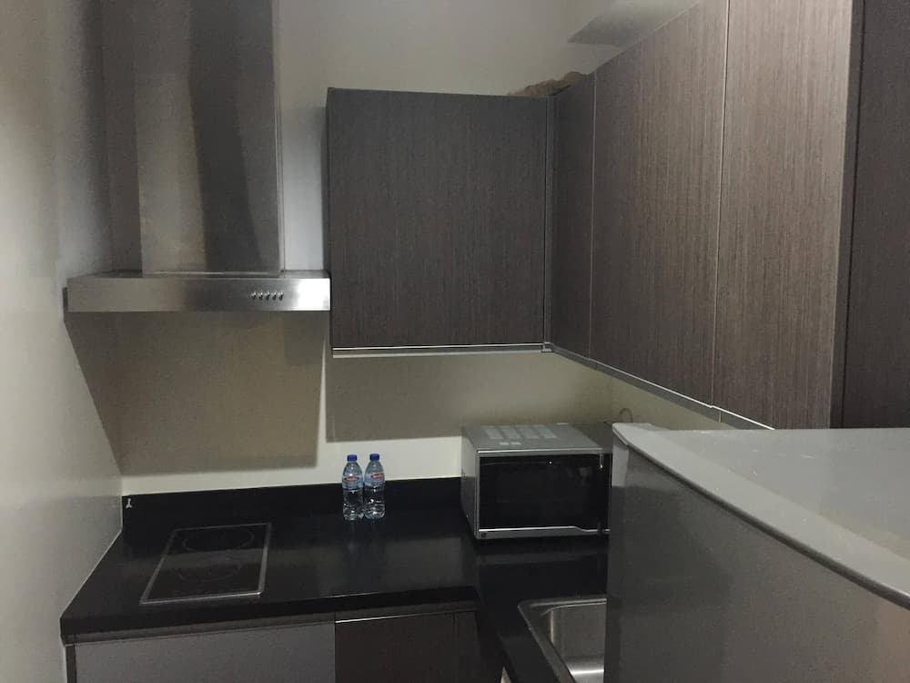 Seven Doors in Gramercy Makati, Makati, photo 6