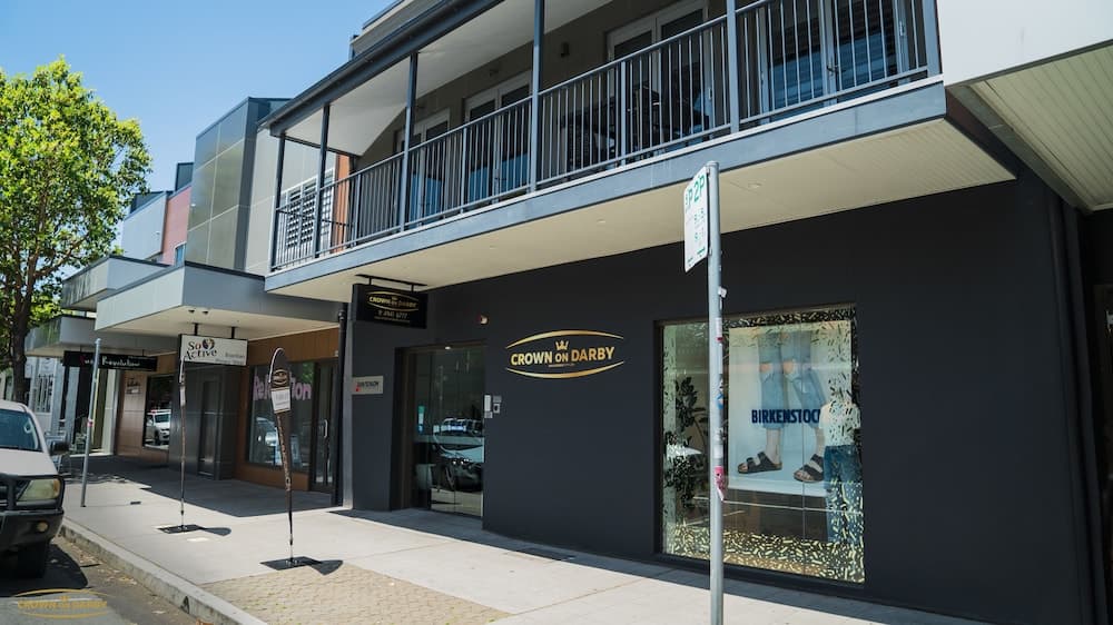 Crown on Darby, Cooks Hill