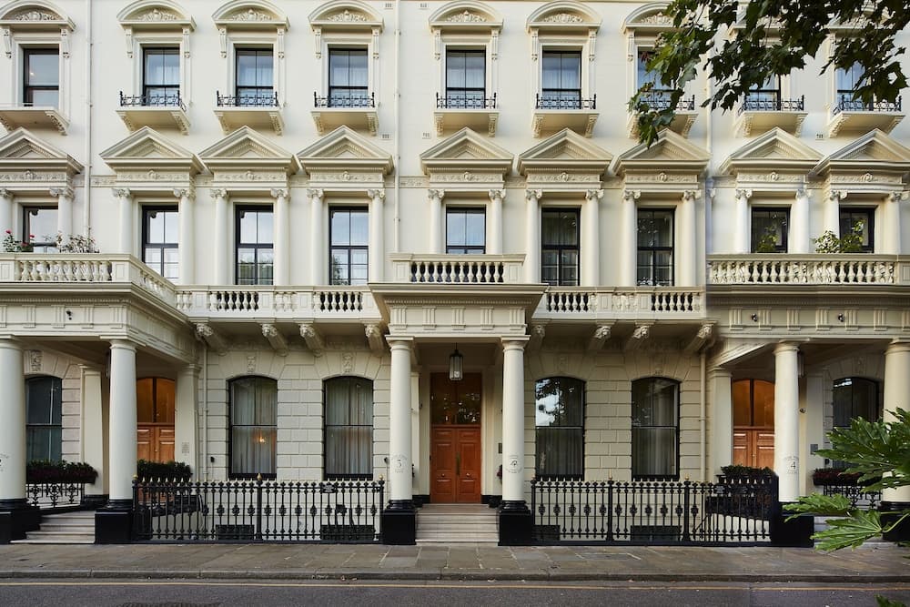 Cheval Hyde Park Gate, London