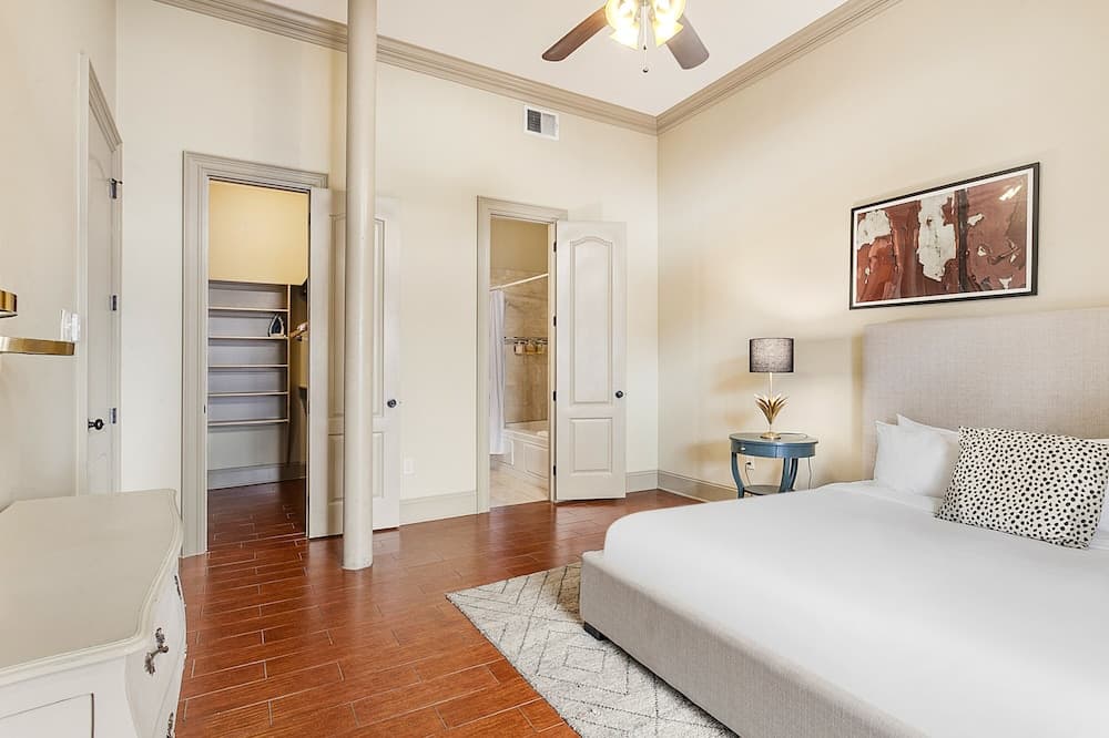 Chuck's place, New Orleans, photo 4
