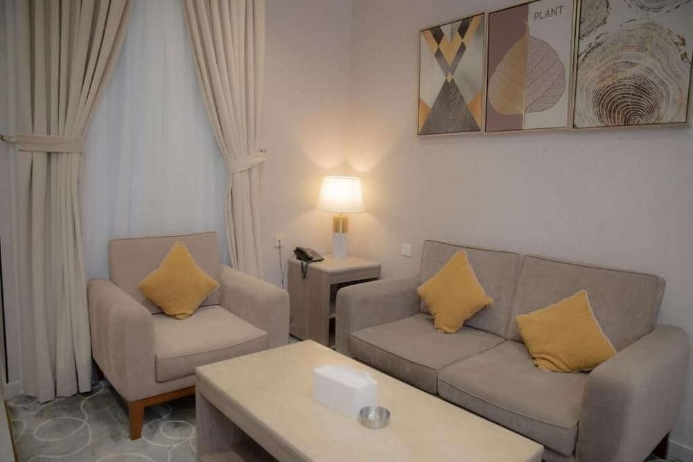 NARS Plus Al Basateen, Jeddah, photo 4