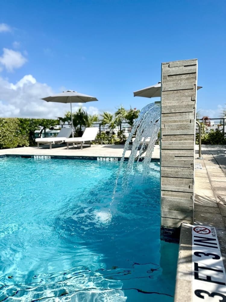 Bay Breeze Premium Apartments By Eskape Collection, Bay Harbor Islands, photo 6
