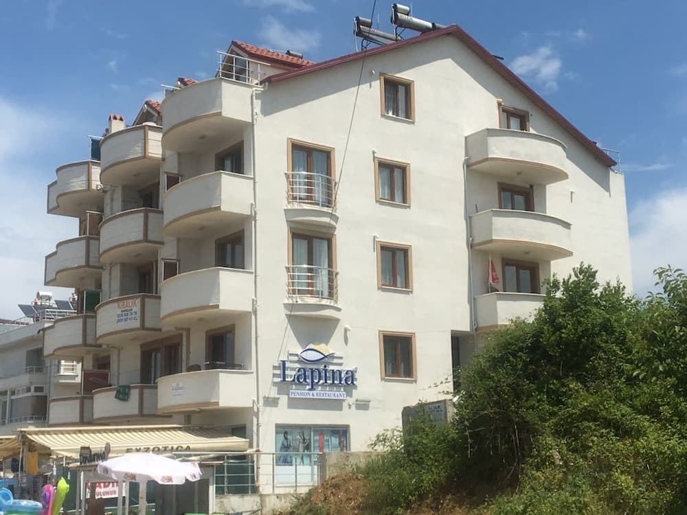 Lapina Pension & Restaurant, Kandira