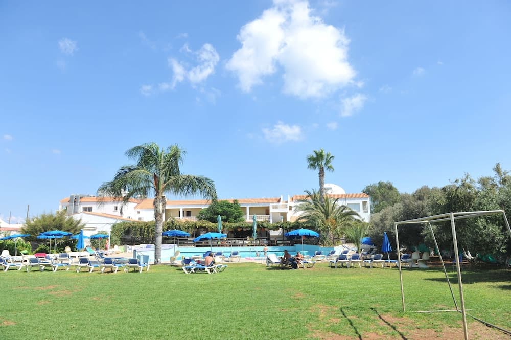 Captain Karas Holiday Apartments, Paralimni