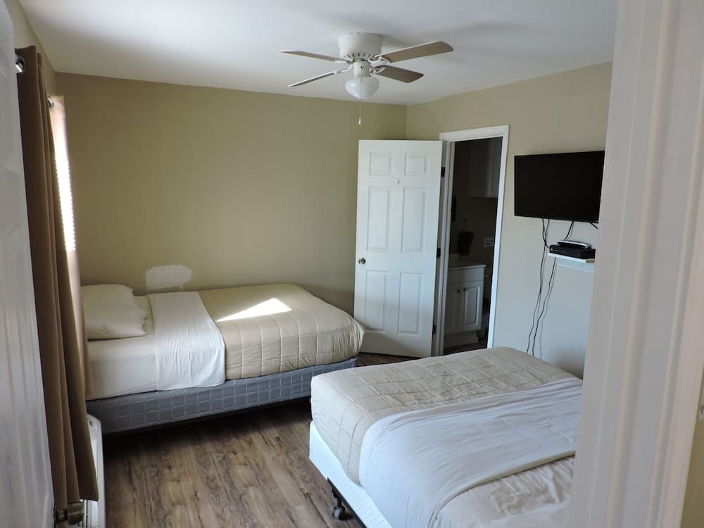 EL Dorado ranch resort, Crystal City, photo 3