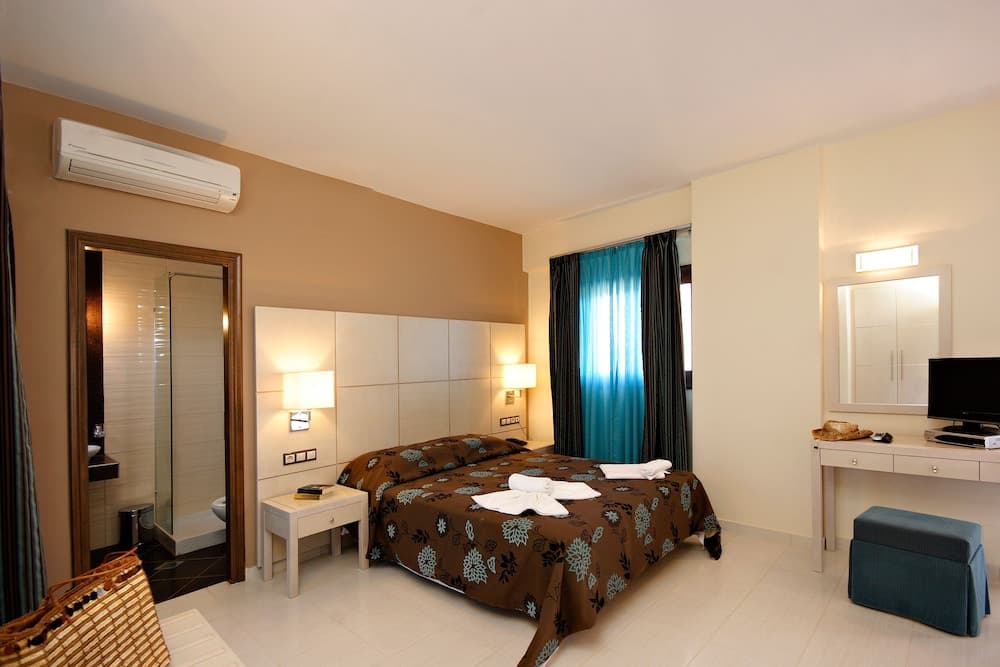 Theros Hotel, Platanias, photo 2