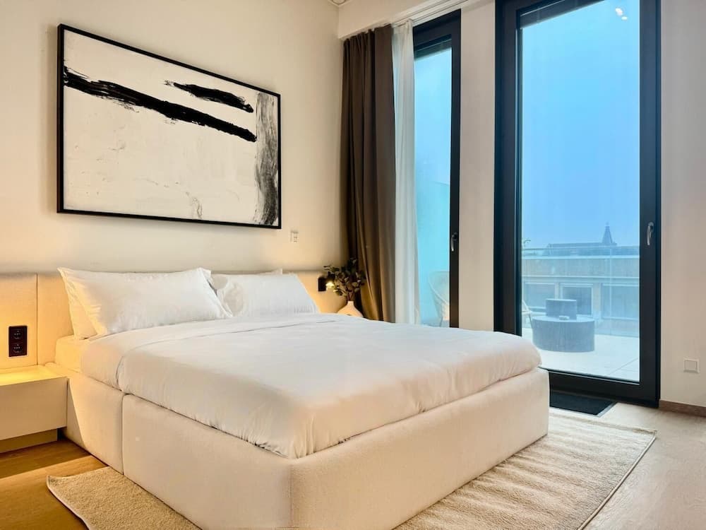 Voya Residence Zenit Royal - Luxury Apart Hotel with Rooftop Views & Concierge, Luxembourg City