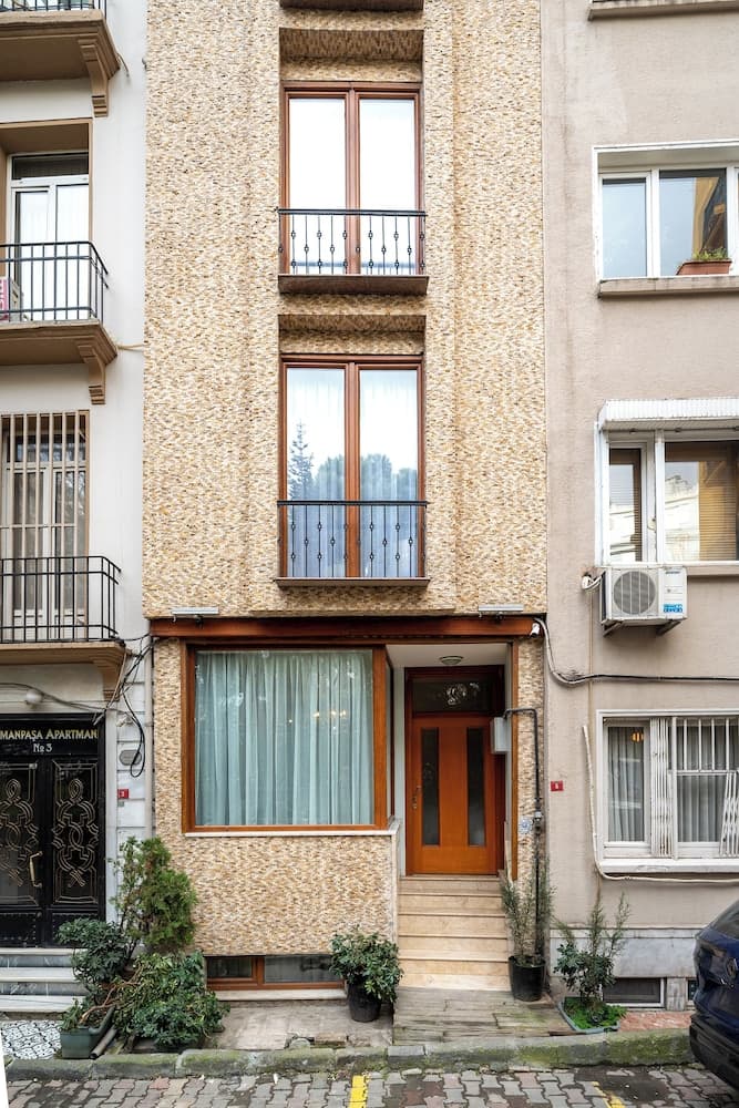 Pia Global - Gümüşsuyu, İstanbul