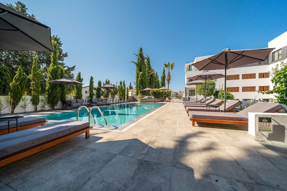 Silver Park, Paphos