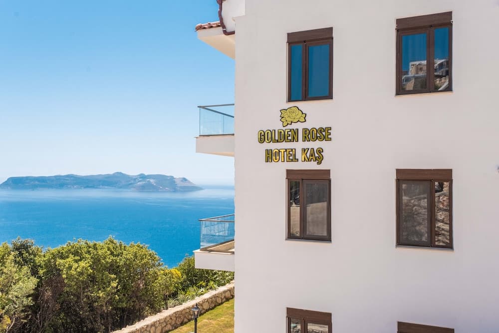 Building at Golden Rose Suit Pension