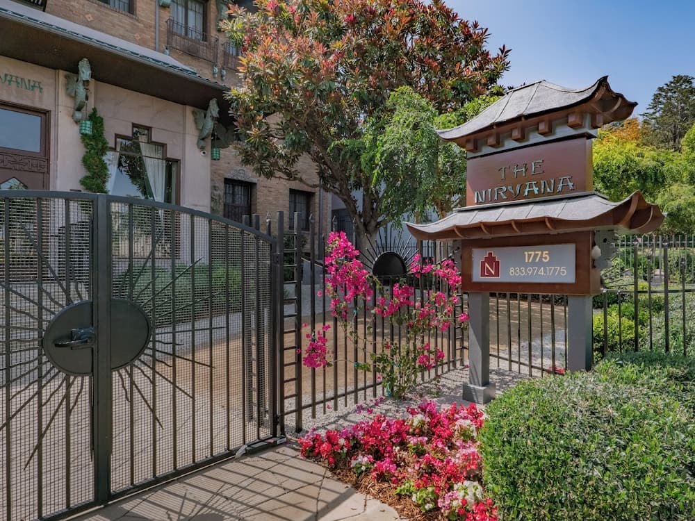 The Nirvana Apartment Hotel, Los Angeles, photo 3