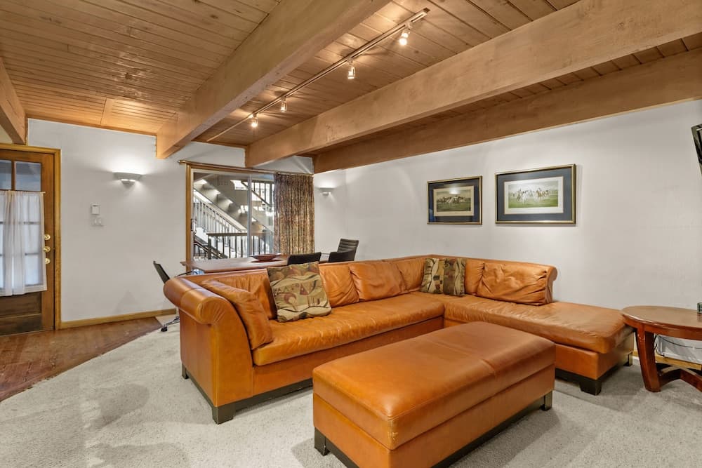 Chateau Chaumont & Dumont Condominiums by Frias, Aspen, photo 4