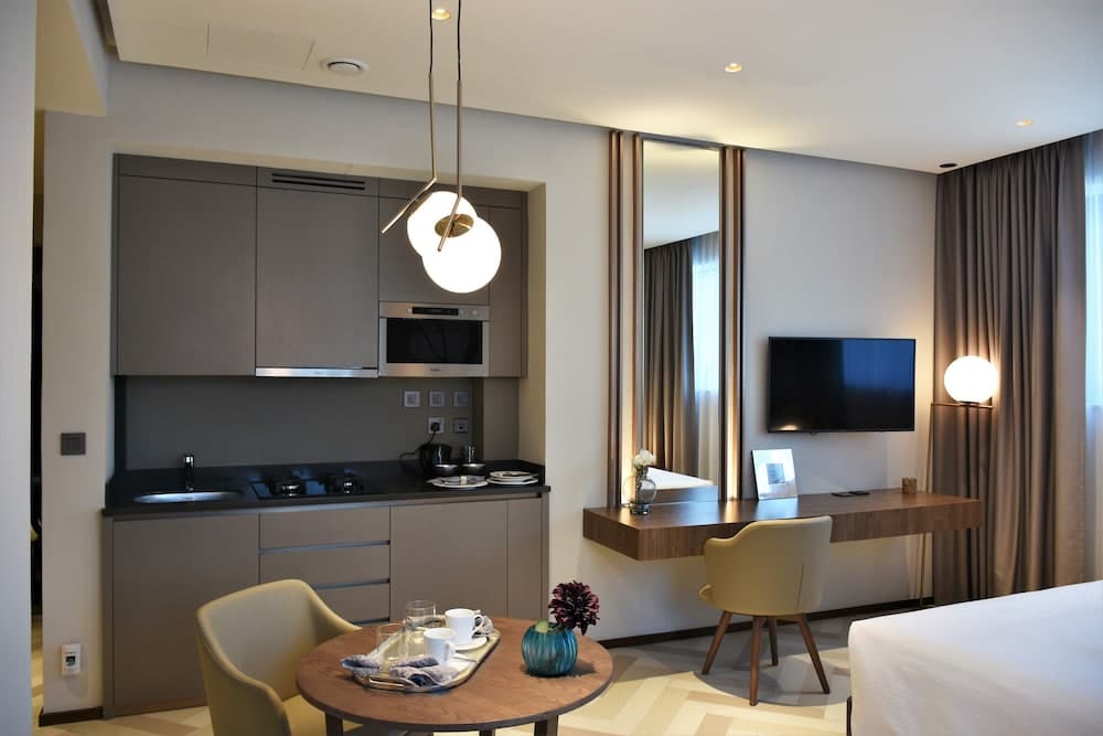 Millennium Place Barsha Heights Hotel Apartments, Dubai, photo 2
