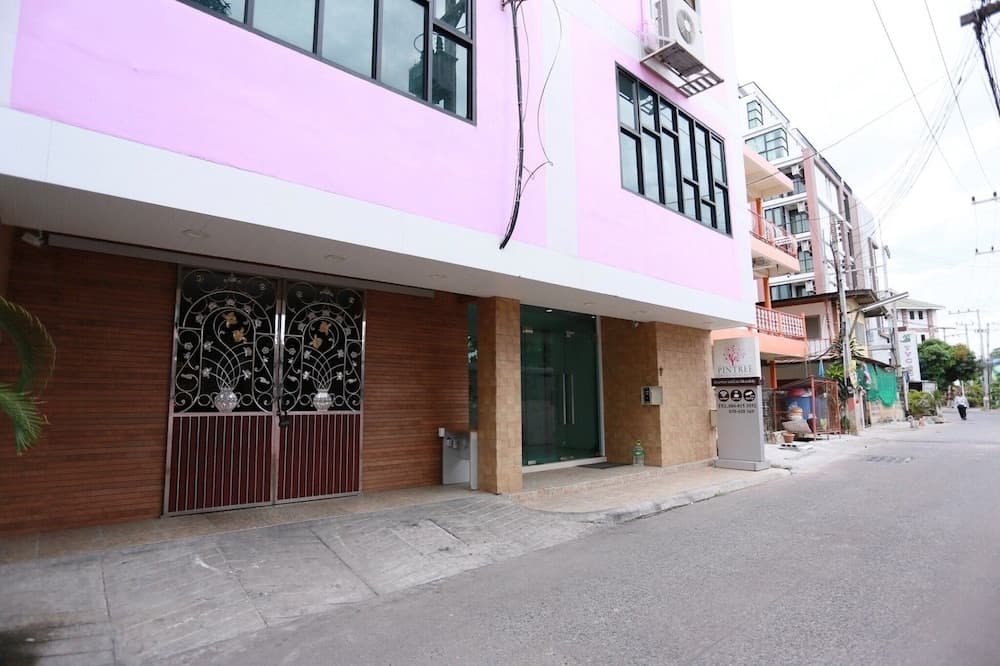 Pintree Service Apartment Pattaya, Pattaya