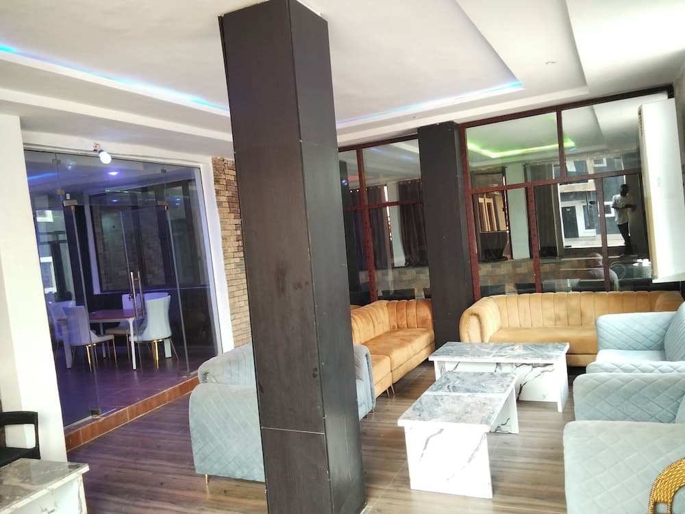 KINGSAMYSTAR HOTEL AND SUITES, Asaba