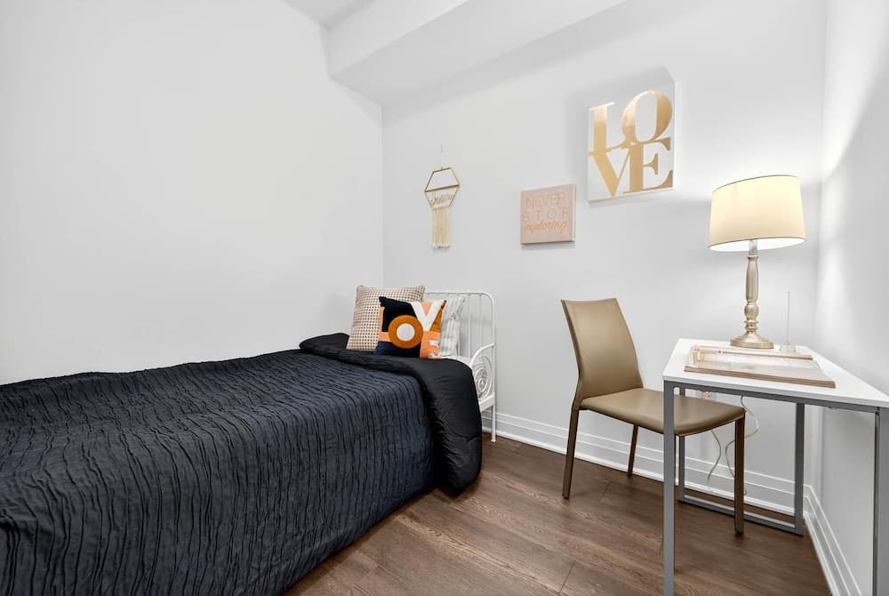 RivetStays - The Westmount Suites, Toronto