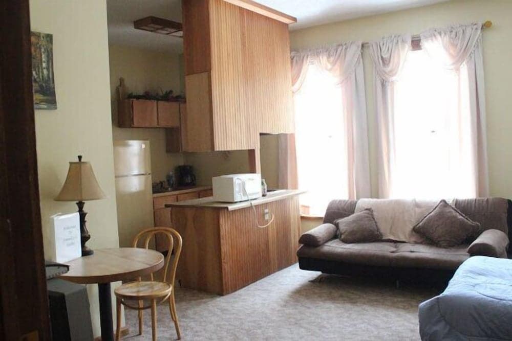 Smedley's Suites, Silverton, photo 3