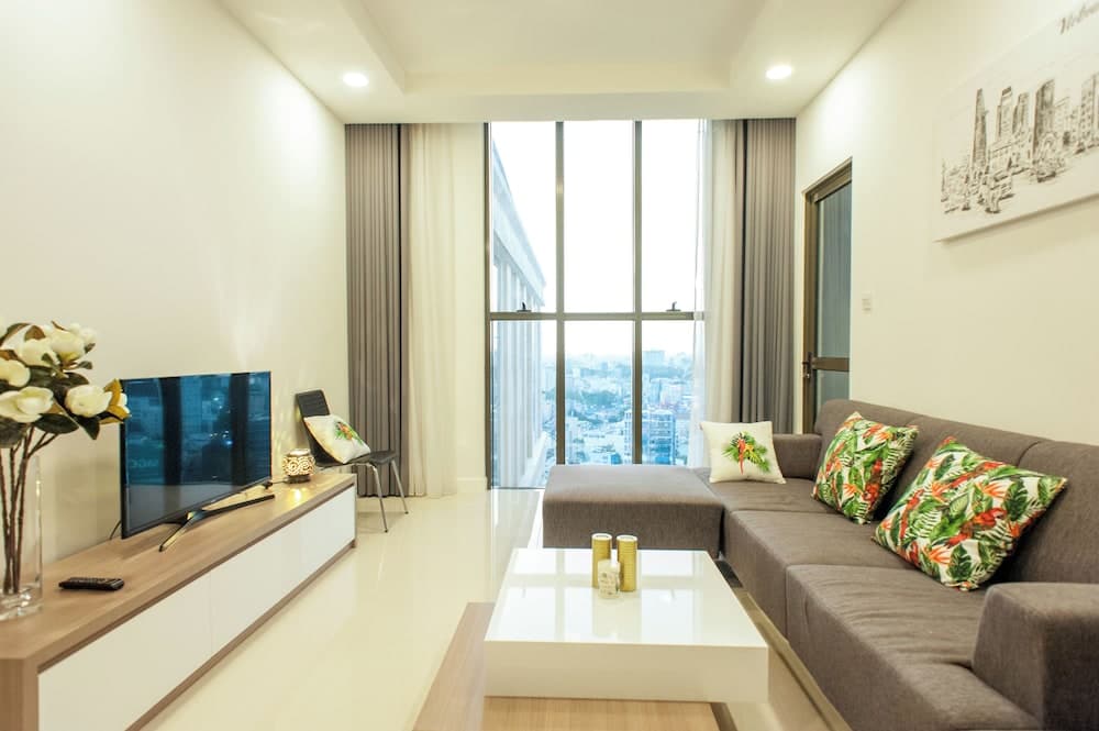 Refined Saigon - Vinhome Central Park, Ho Chi Minh City, photo 2