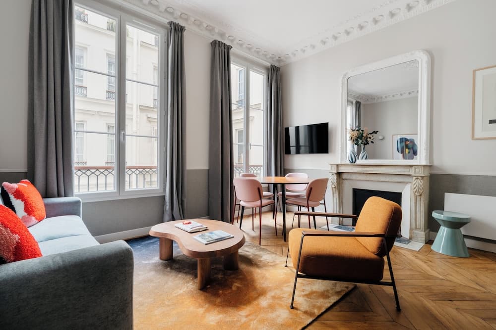 Edgar Suites Saint-Lazare - Amsterdam, Paris