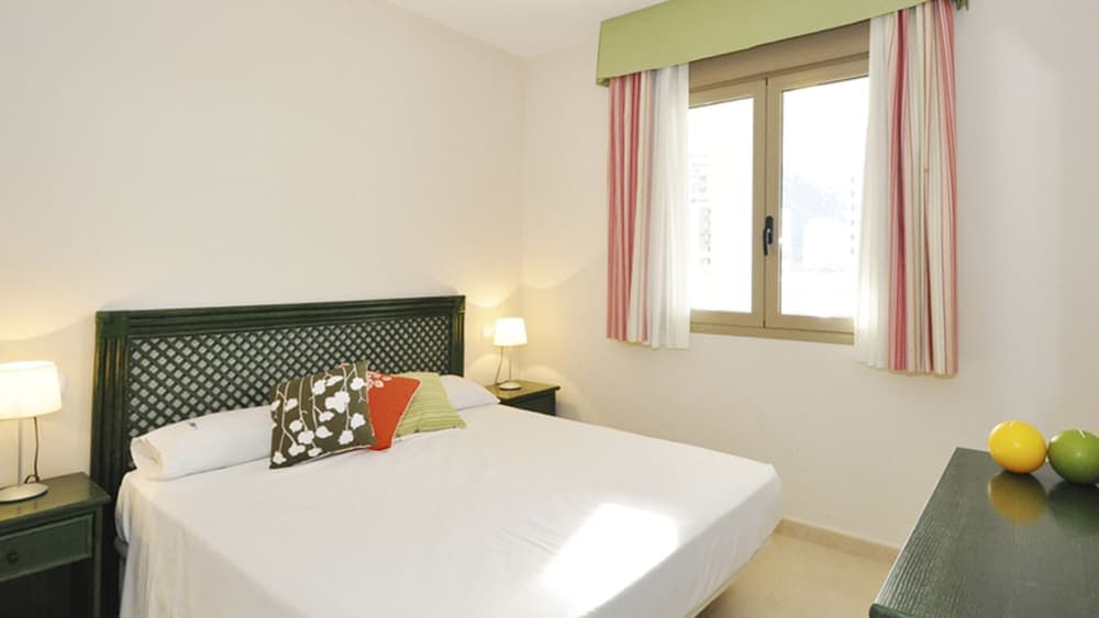 Apartamentos Larimar, Calpe, photo 2