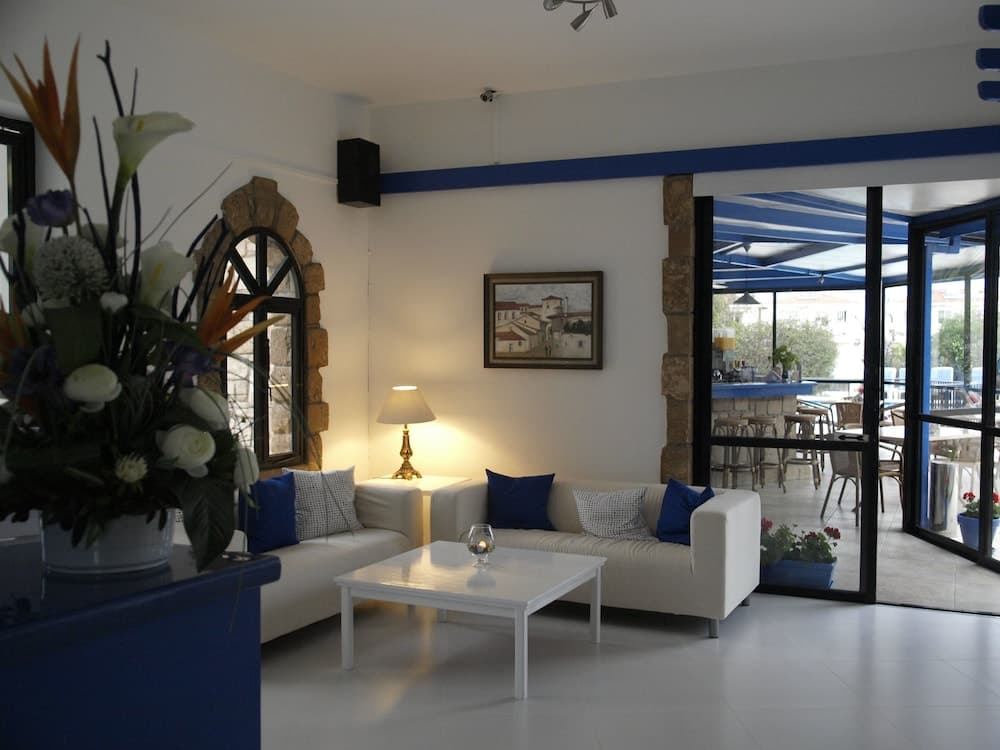 Hilltop Gardens, Paphos