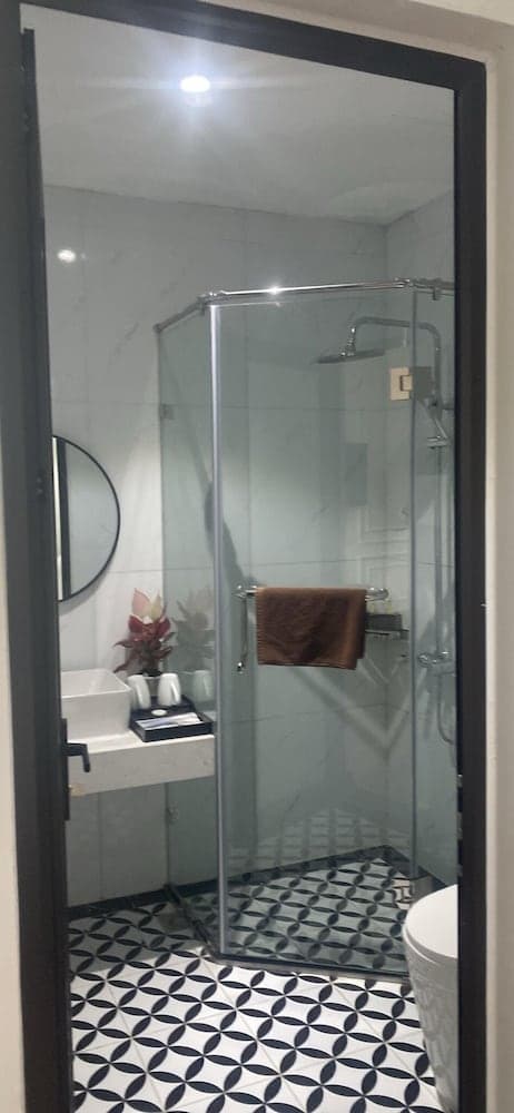 Azen Lakeside Apartment & Hotel, Ha Noi, photo 5